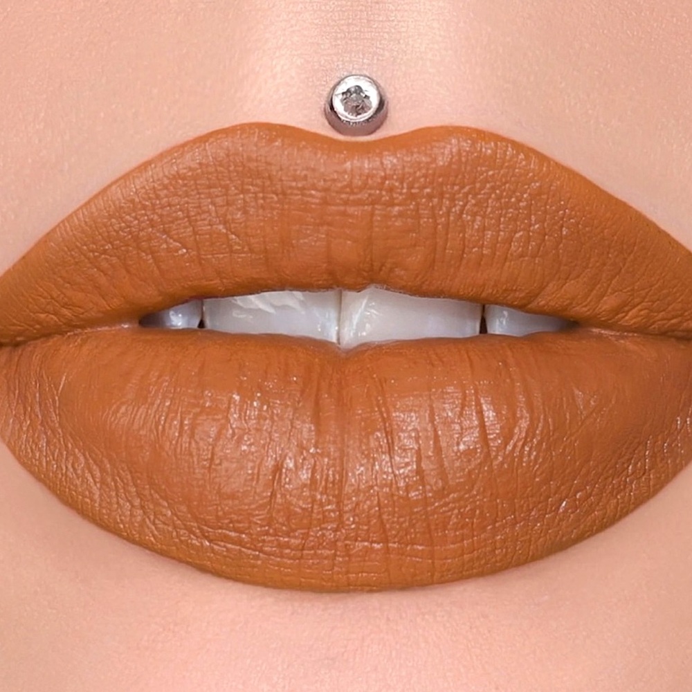 💄 NIB New Jeffree Star Velvet Trap Plastic Surgery Lipstick